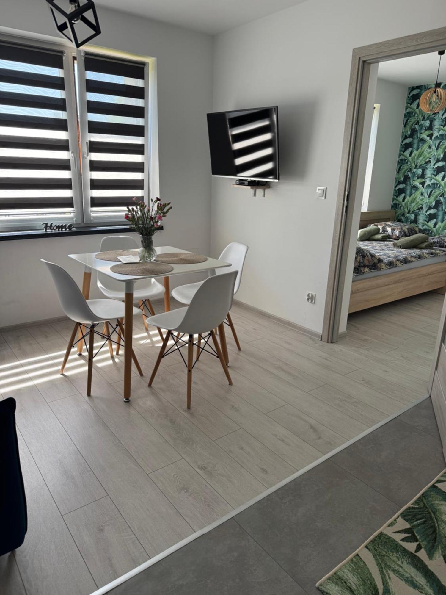 Apartamenty Happy House ザトル エクステリア 写真